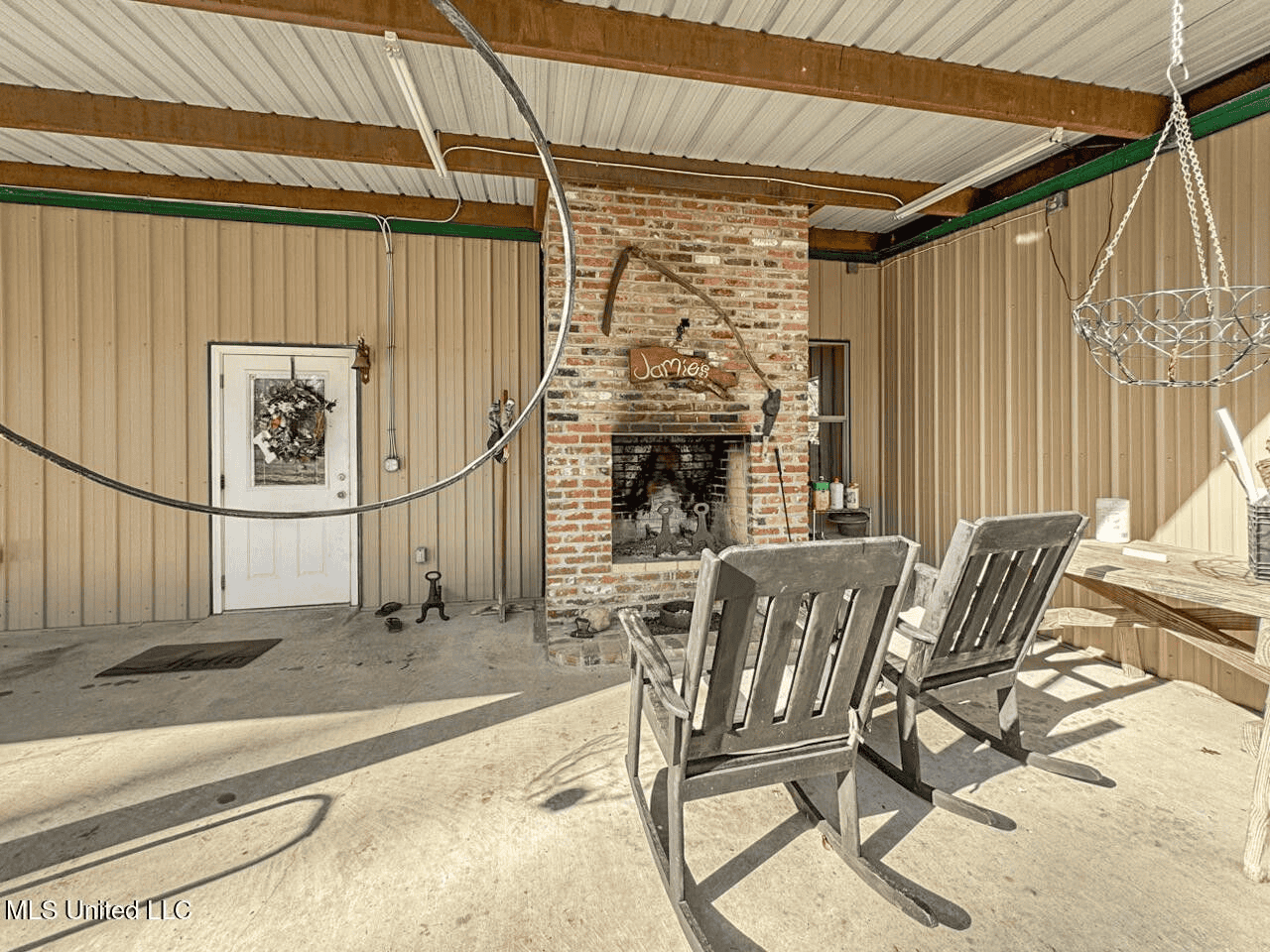 13645 LA Hwy 10, St. Francisville, LA Home on 19± Acres