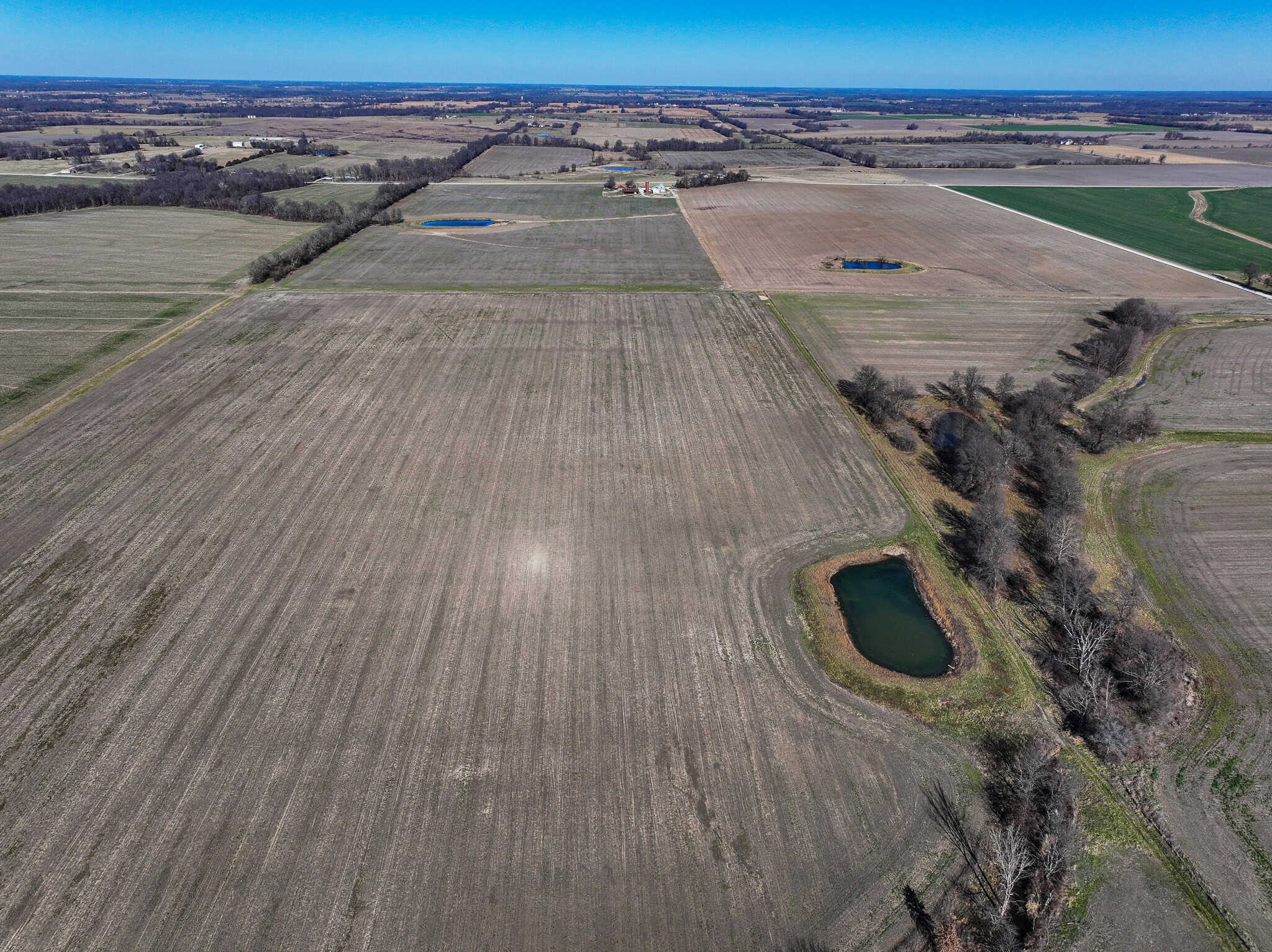 230+\- acres for Auction Lamar MO