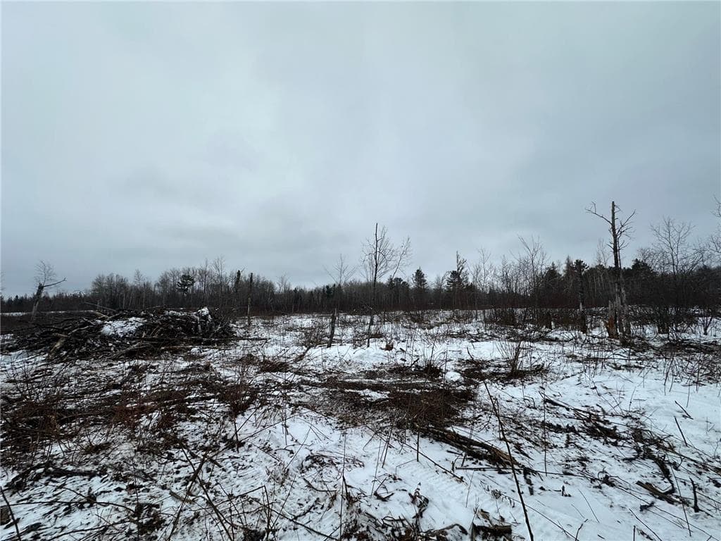 10 Acres of Prime Hunting & Recreational Land in Kerrick, MN