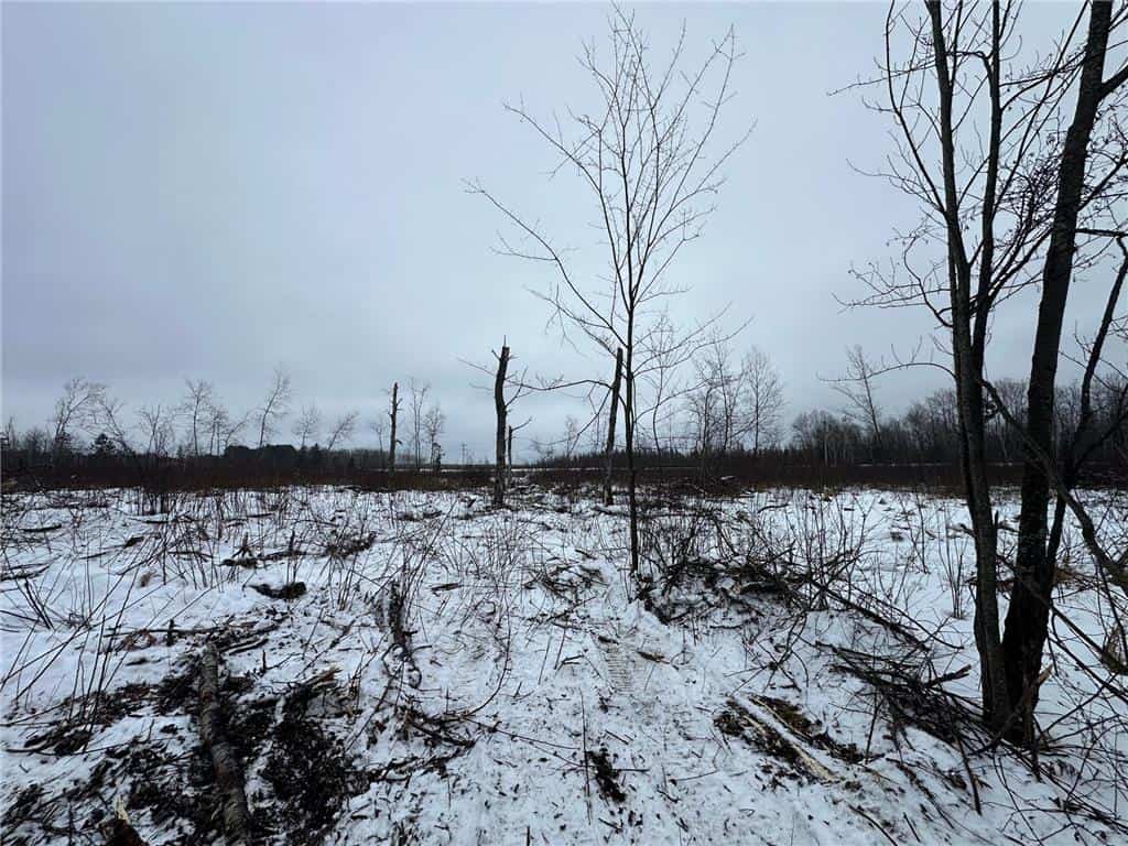 10 Acres of Prime Hunting & Recreational Land in Kerrick, MN