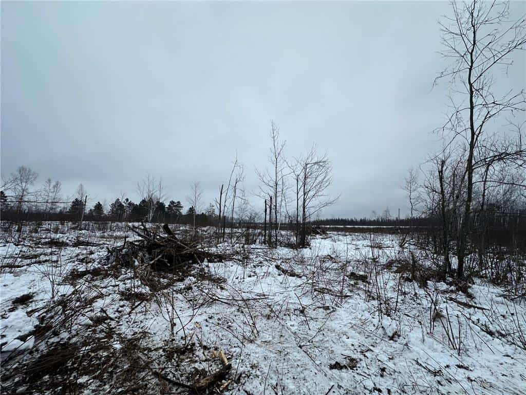 10 Acres of Prime Hunting & Recreational Land in Kerrick, MN