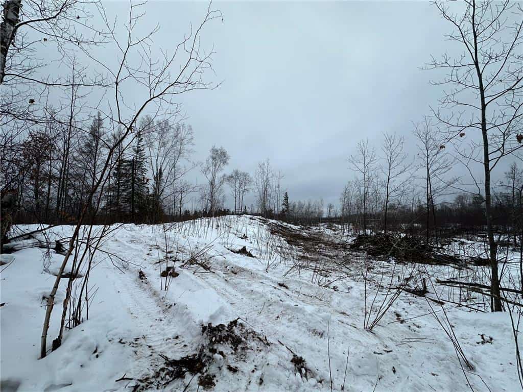 10 Acres of Prime Hunting & Recreational Land in Kerrick, MN