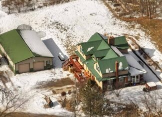 Dead-End Road 14-Acre Valley Estate with Dual Living Quarters Near Muscoda, WI