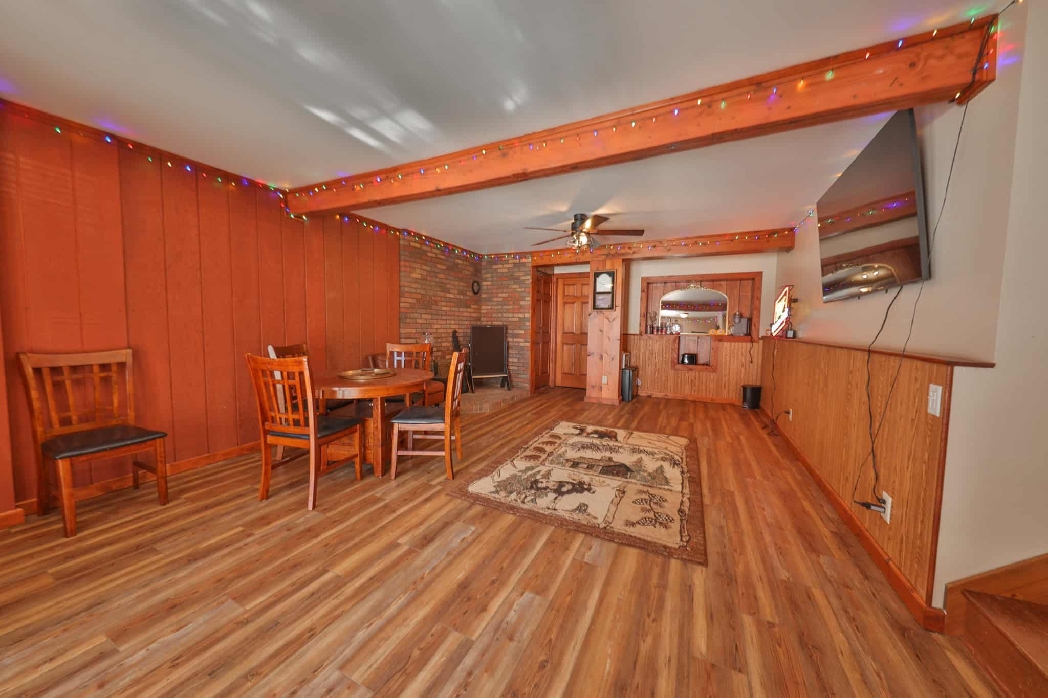 Dead-End Road 14-Acre Valley Estate with Dual Living Quarters Near Muscoda, WI