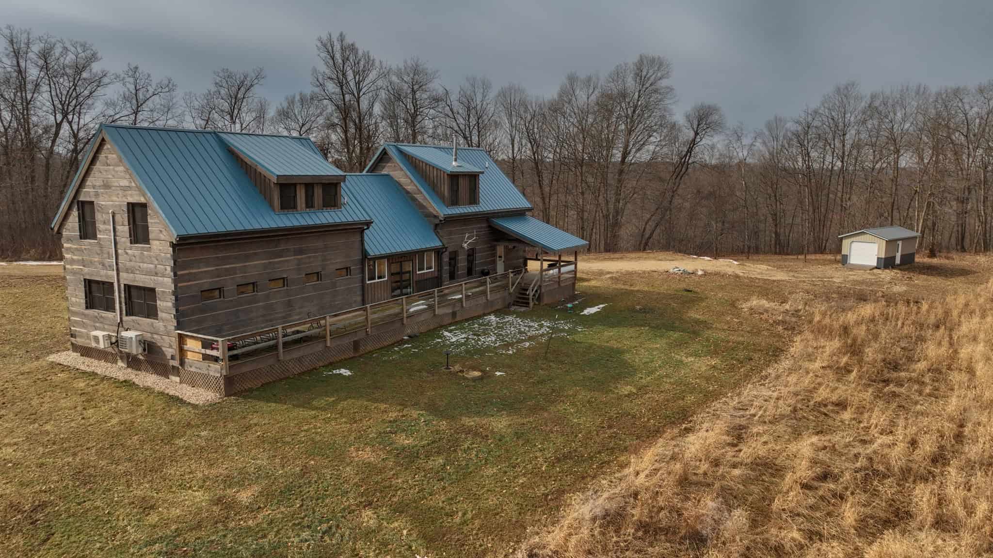 Blufftop Whitetail Estate – 39.21 Acres with Log Home & Trophy Deer Habitat in Richland County