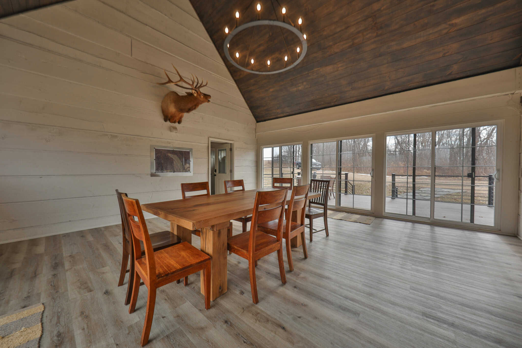 Blufftop Whitetail Estate – 39.21 Acres with Log Home & Trophy Deer Habitat in Richland County