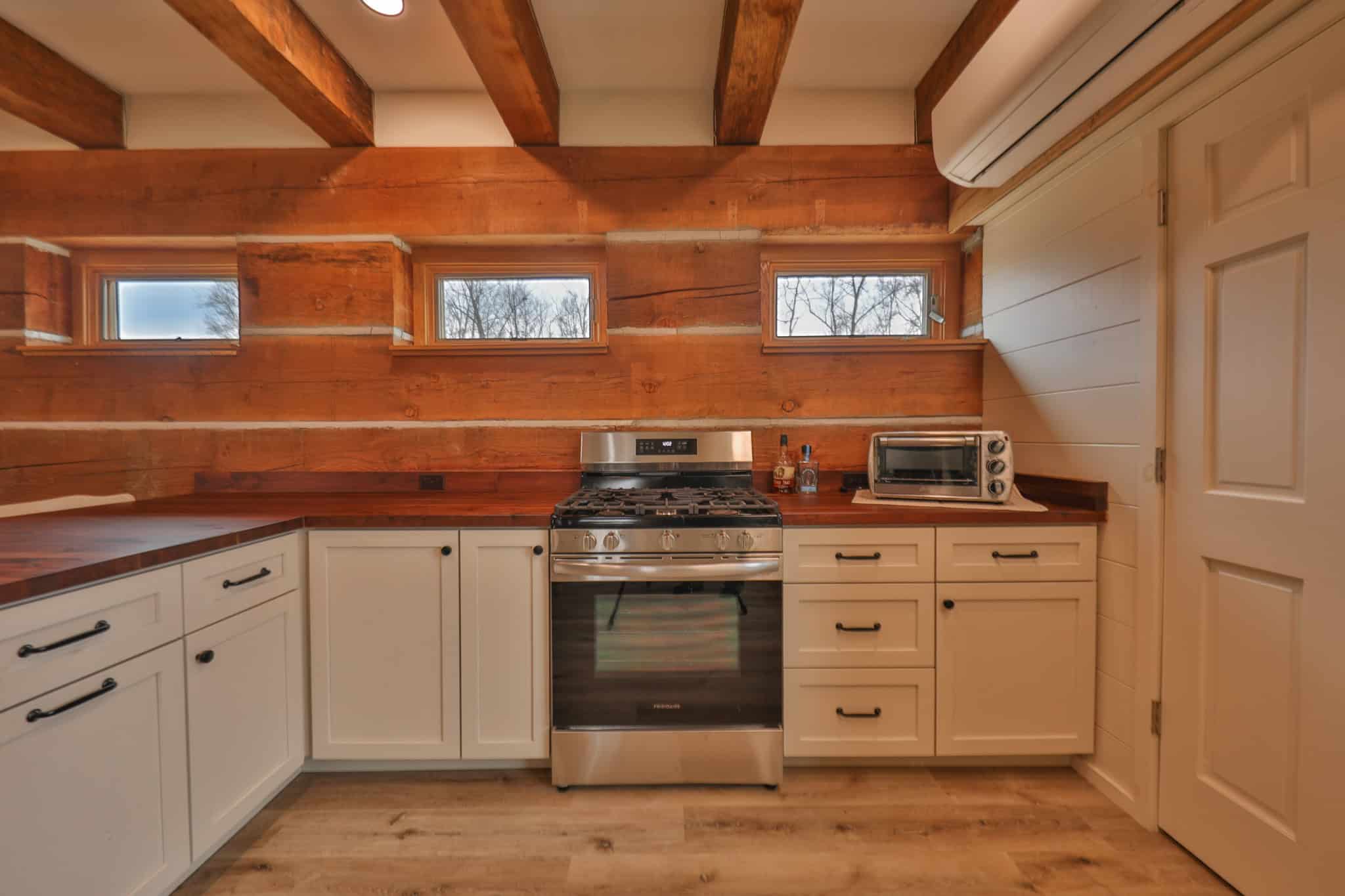 Blufftop Whitetail Estate – 39.21 Acres with Log Home & Trophy Deer Habitat in Richland County