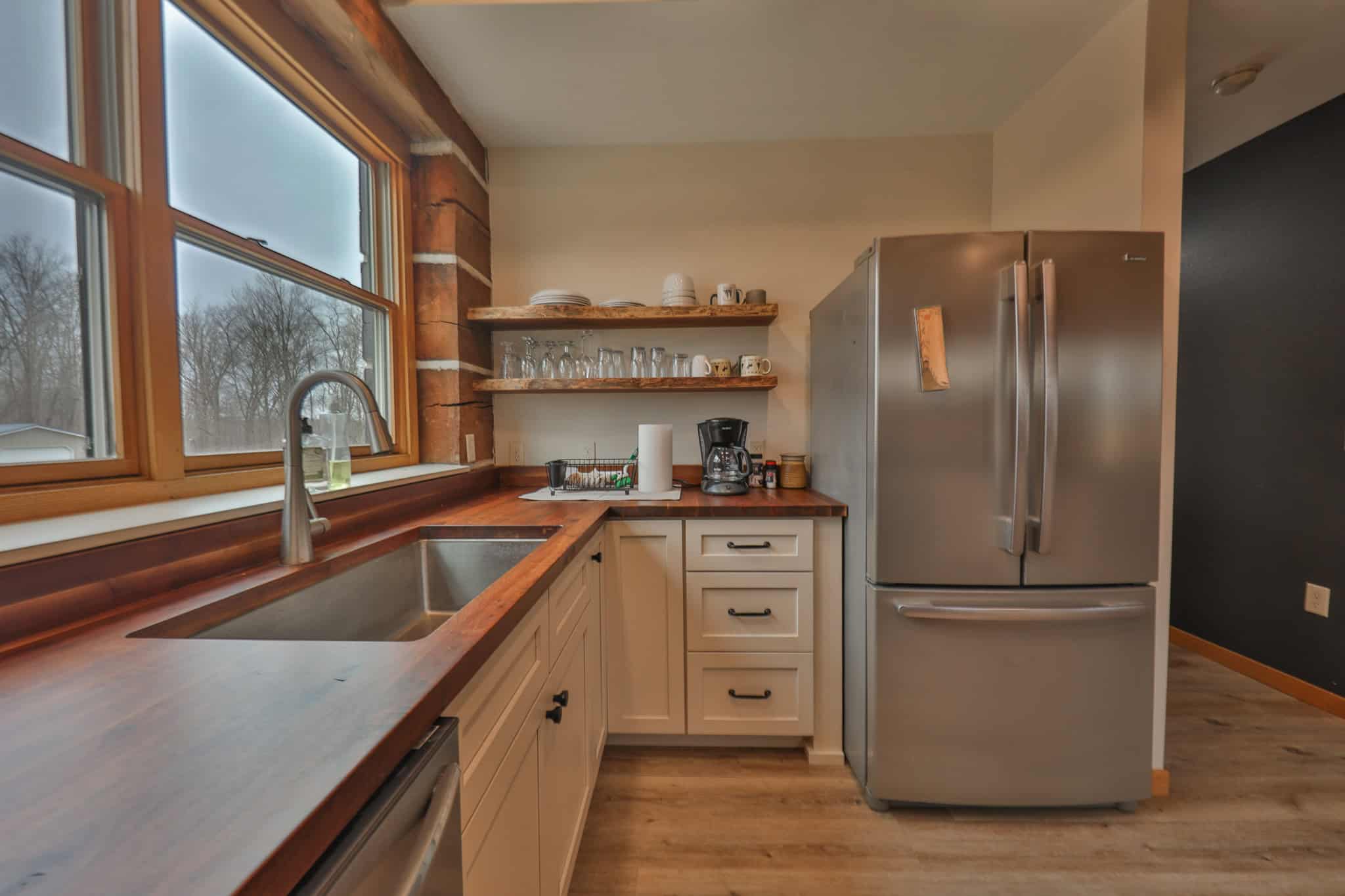 Blufftop Whitetail Estate – 39.21 Acres with Log Home & Trophy Deer Habitat in Richland County