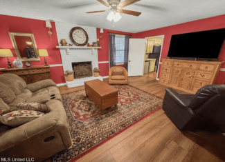 Luxury 5-Bed Home on 22 Acres in Kingston, Natchez, MS