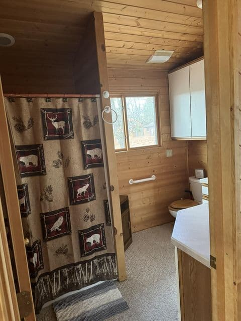Private Canada Creek Ranch Cabin with Bunkhouse; Premier Hunting; Fishing