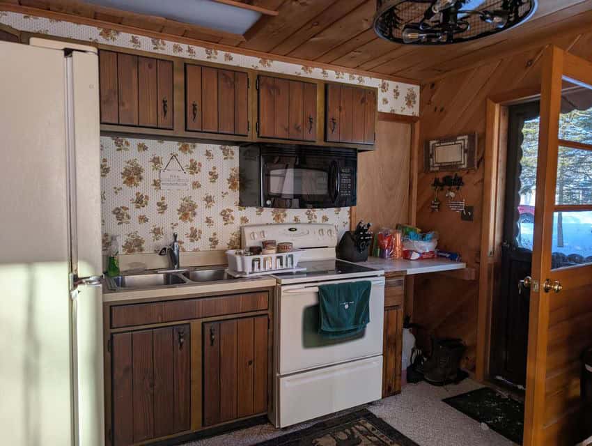 Private Canada Creek Ranch Cabin with Bunkhouse; Premier Hunting; Fishing