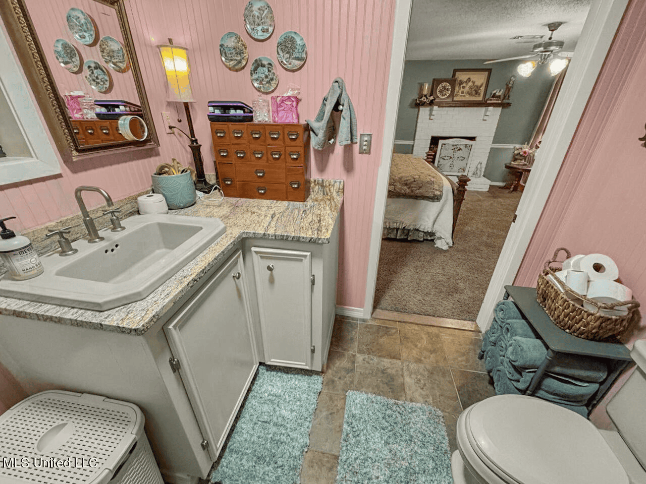 Luxury 5-Bed Home on 22 Acres in Kingston, Natchez, MS