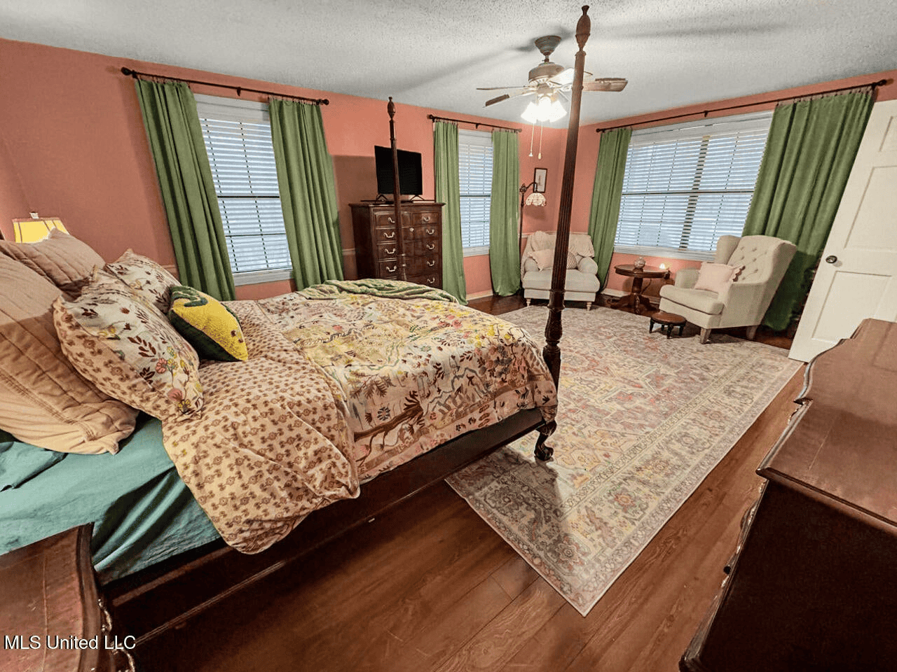 Luxury 5-Bed Home on 22 Acres in Kingston, Natchez, MS