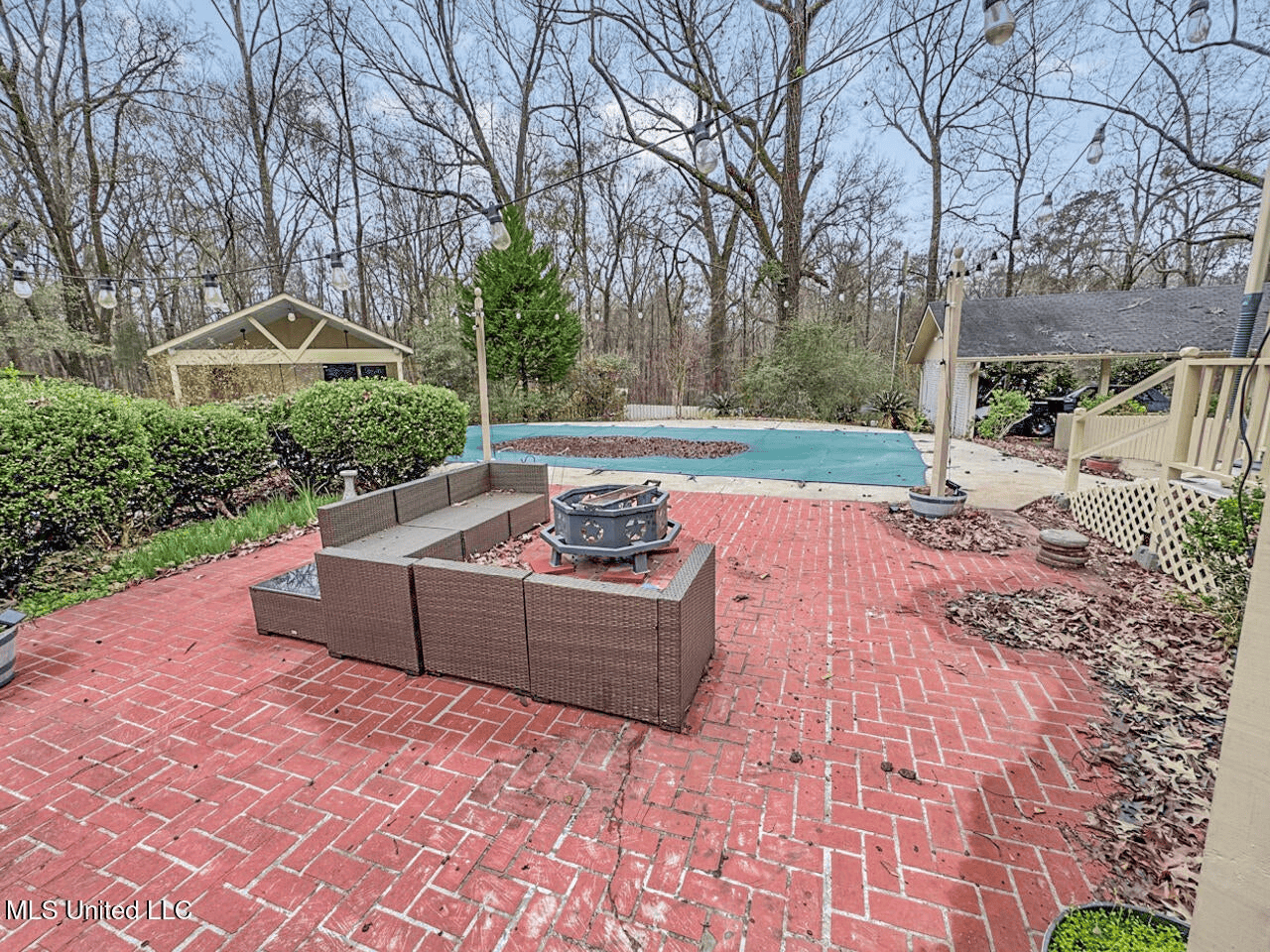 Luxury 5-Bed Home on 22 Acres in Kingston, Natchez, MS