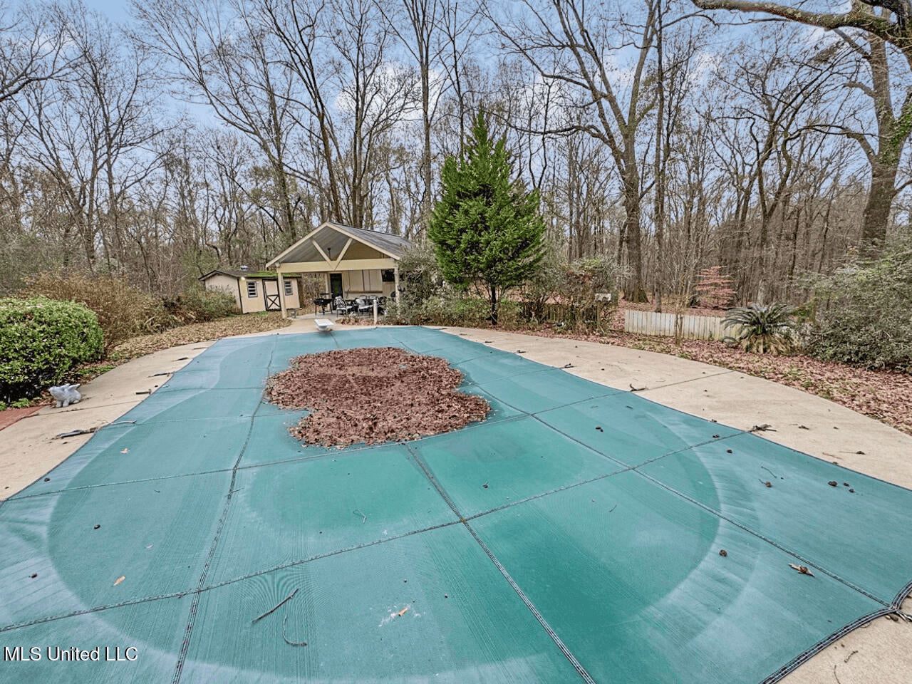 Luxury 5-Bed Home on 22 Acres in Kingston, Natchez, MS