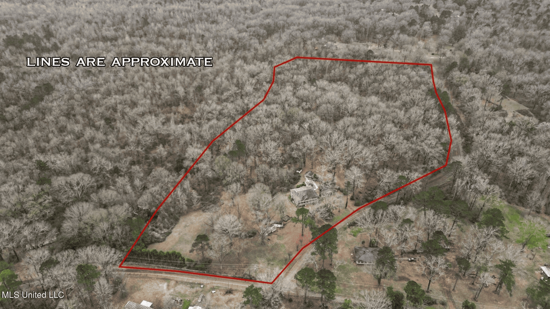 Luxury 5-Bed Home on 22 Acres in Kingston, Natchez, MS