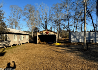South MS Camp and Land Bordering the National Forest