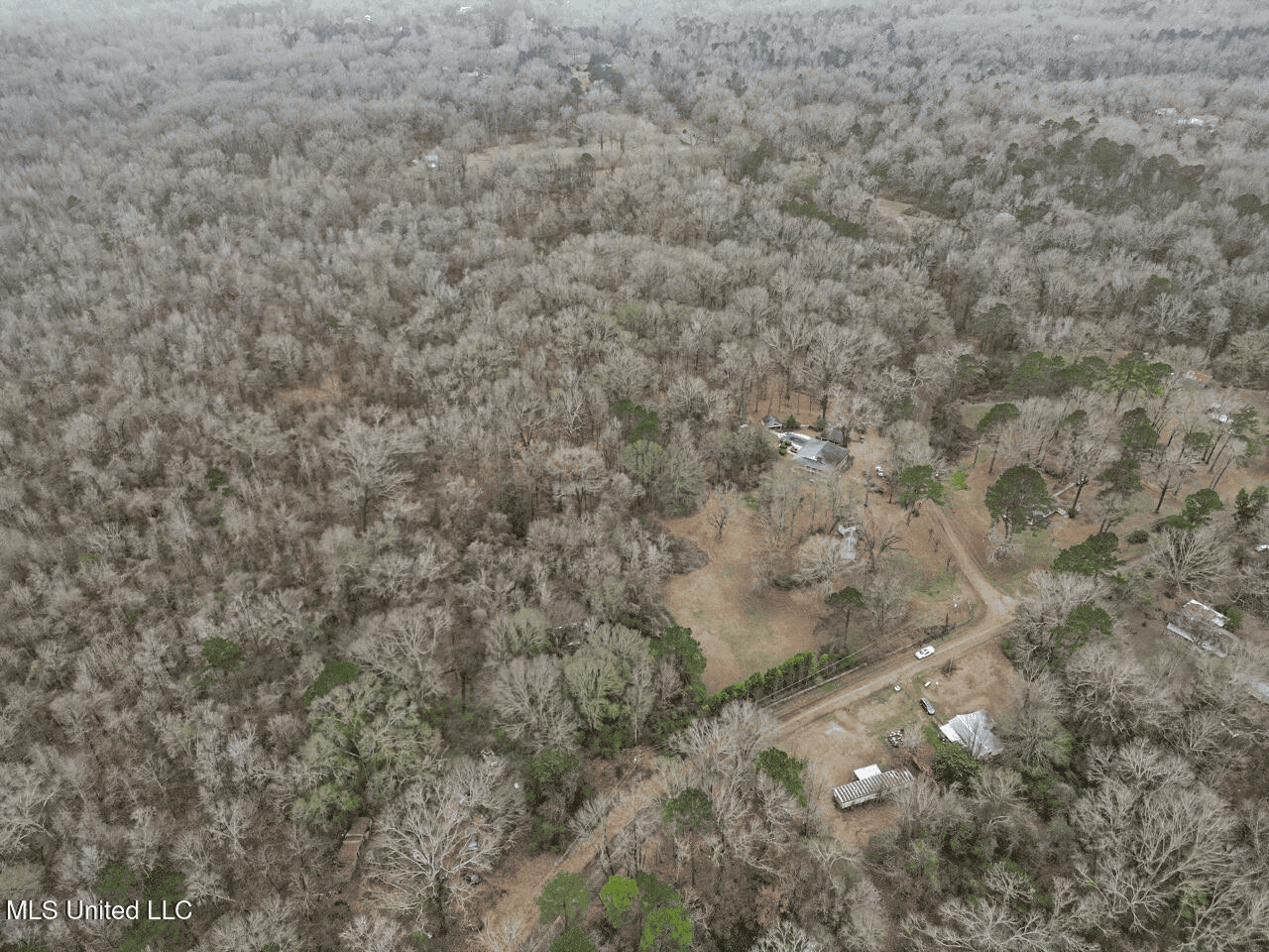 Luxury 5-Bed Home on 22 Acres in Kingston, Natchez, MS