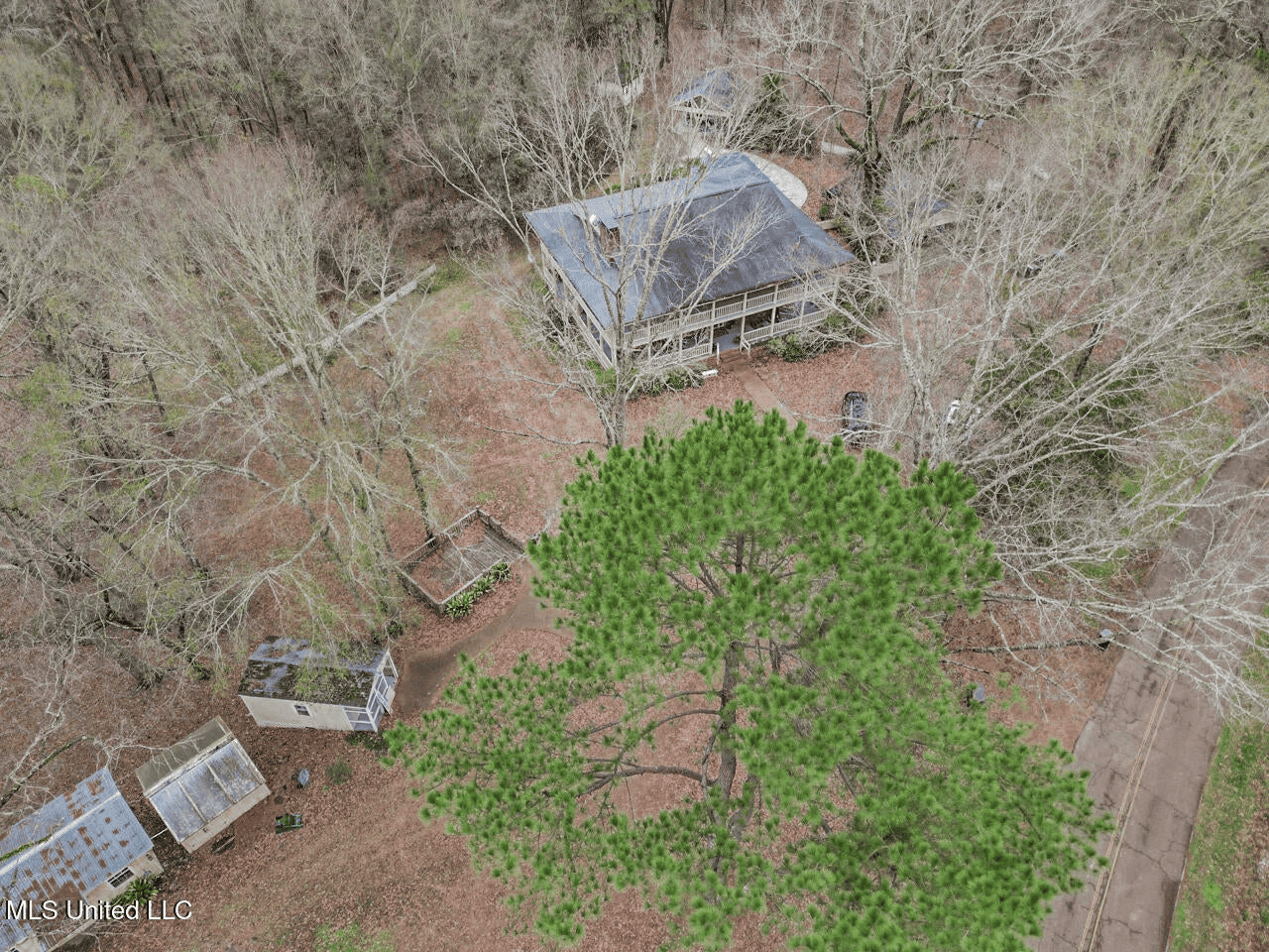 Luxury 5-Bed Home on 22 Acres in Kingston, Natchez, MS