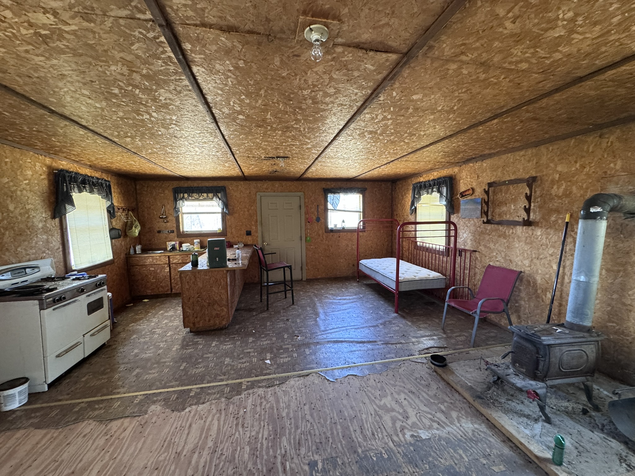 LAND WITH OFF-GRID CABIN FOR SALE IN NORTH CENTRAL ARKANSAS