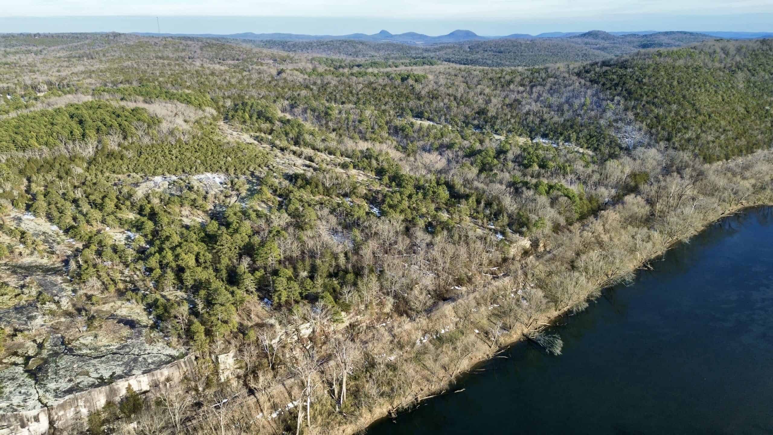 RIVERFRONT ACREAGE FOR SALE IN NORTH CENTRAL ARKANSAS