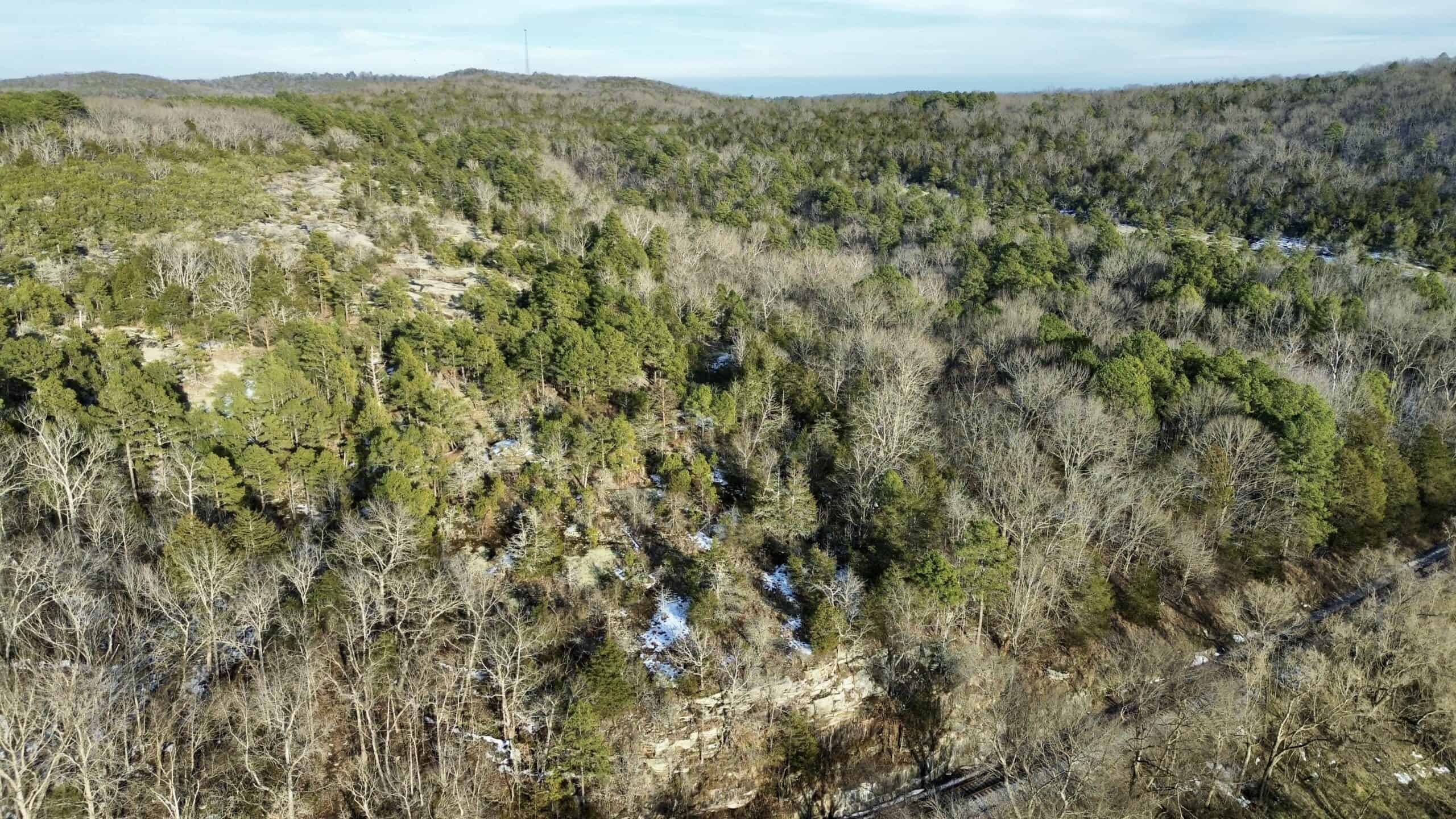 RIVERFRONT ACREAGE FOR SALE IN NORTH CENTRAL ARKANSAS