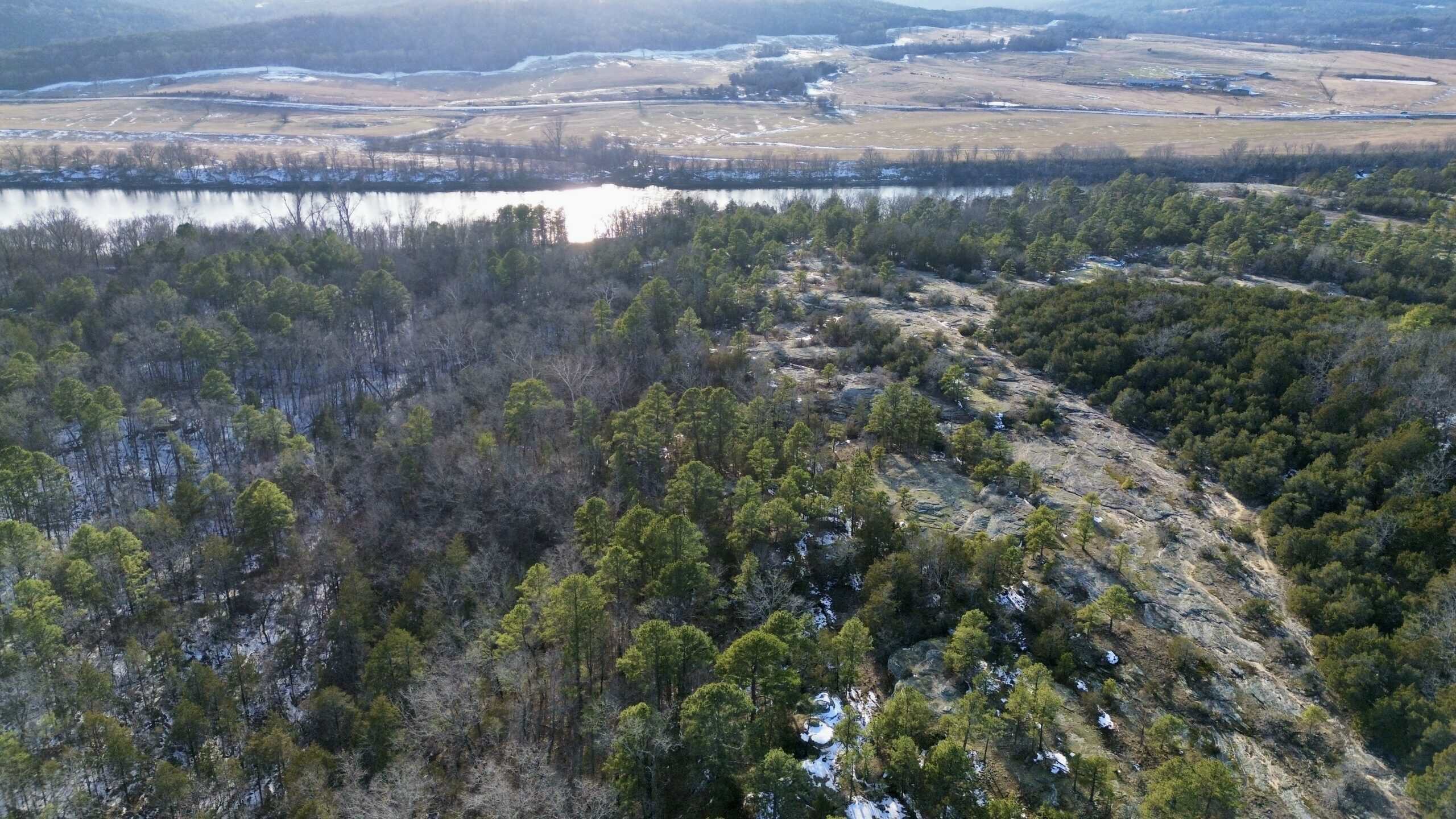 RIVERFRONT ACREAGE FOR SALE IN NORTH CENTRAL ARKANSAS