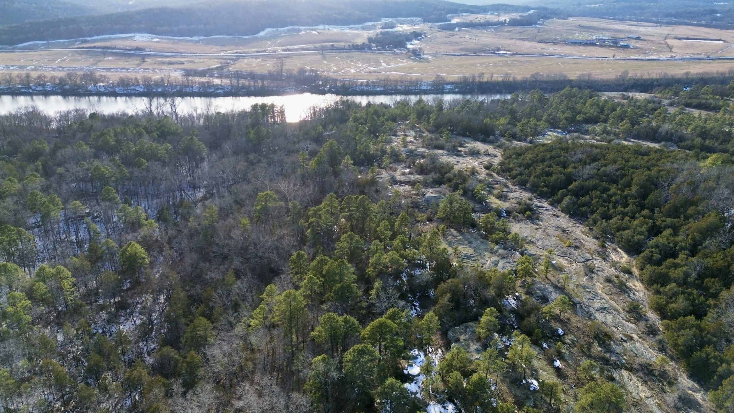 RIVERFRONT ACREAGE FOR SALE IN NORTH CENTRAL ARKANSAS