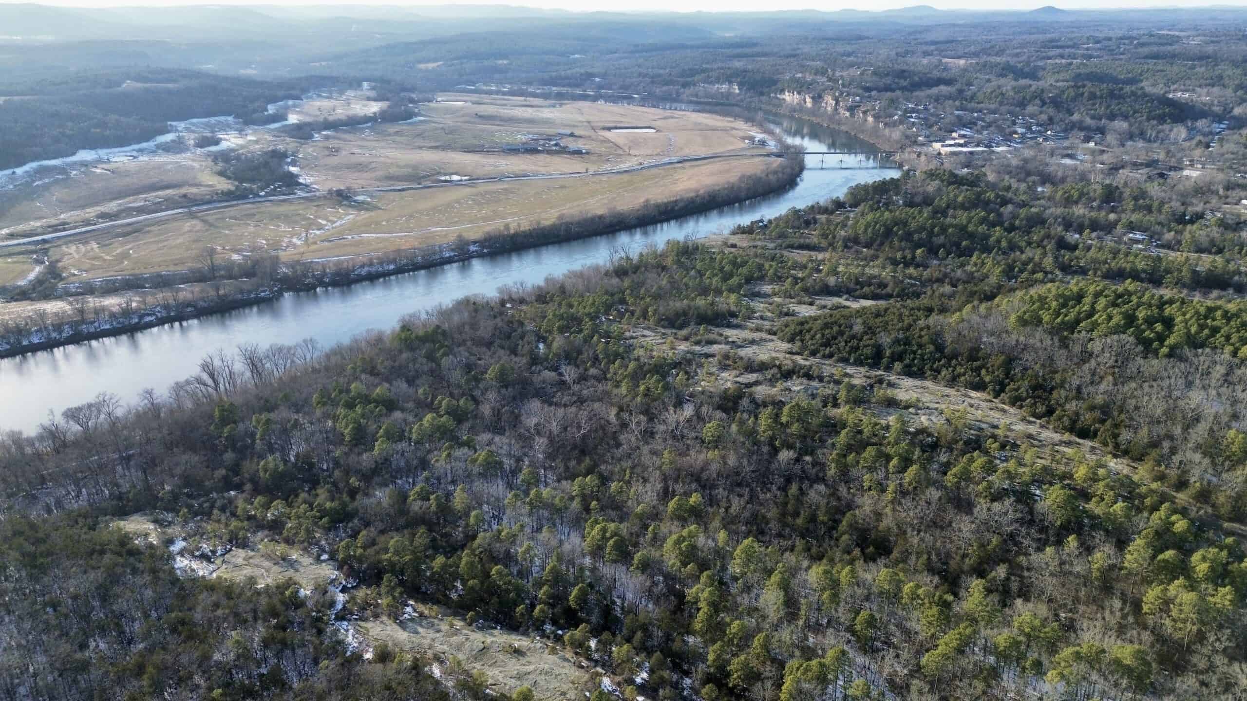 RIVERFRONT ACREAGE FOR SALE IN NORTH CENTRAL ARKANSAS