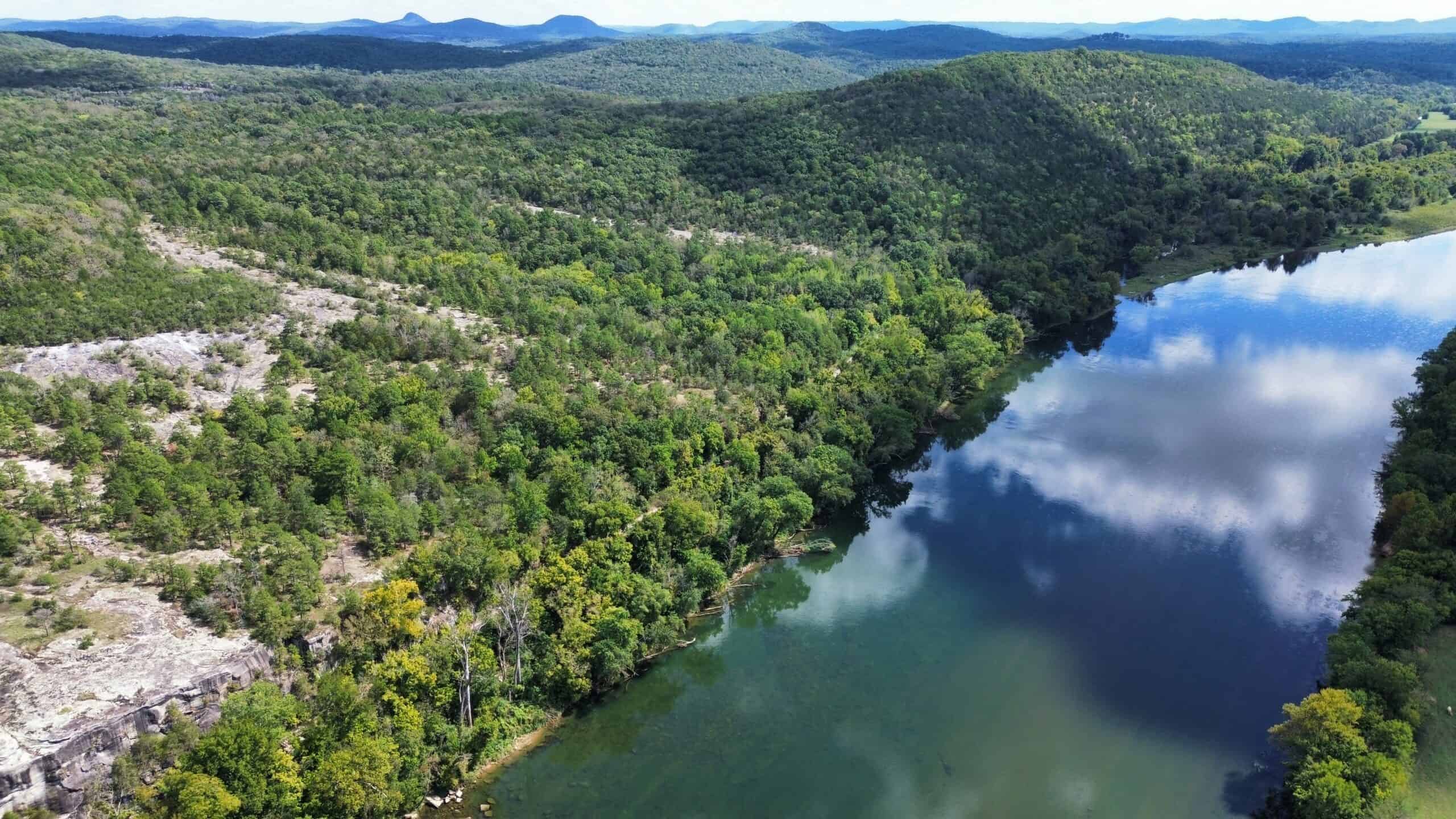 RIVERFRONT ACREAGE FOR SALE IN NORTH CENTRAL ARKANSAS