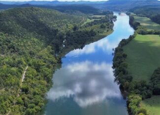 RIVERFRONT ACREAGE FOR SALE IN NORTH CENTRAL ARKANSAS