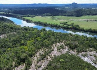 RIVERFRONT ACREAGE FOR SALE IN NORTH CENTRAL ARKANSAS