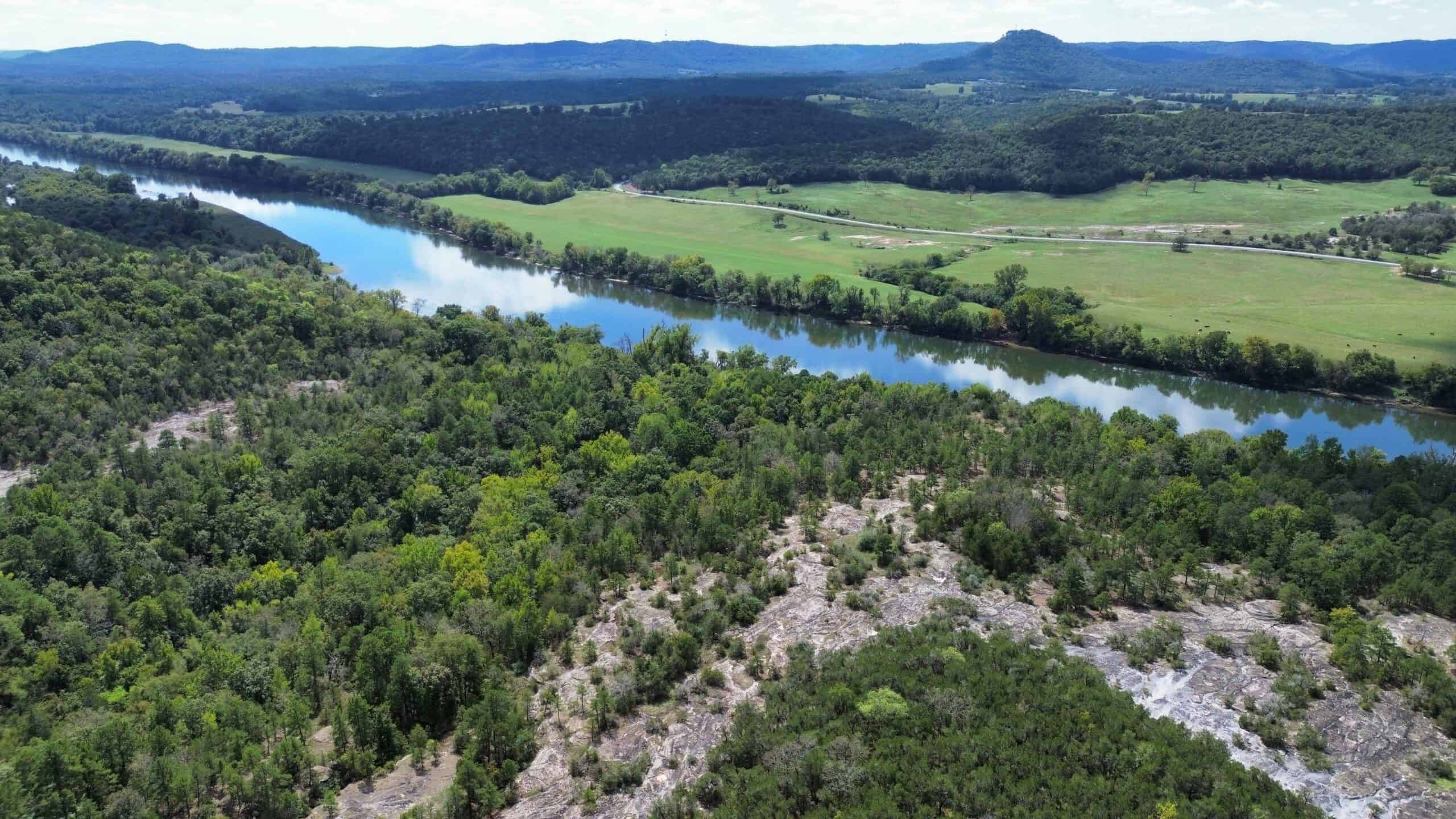 RIVERFRONT ACREAGE FOR SALE IN NORTH CENTRAL ARKANSAS