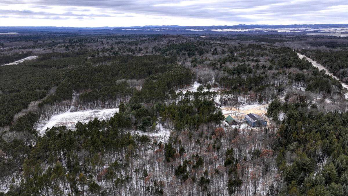 160± acre Monroe County property Located off dead end road,
