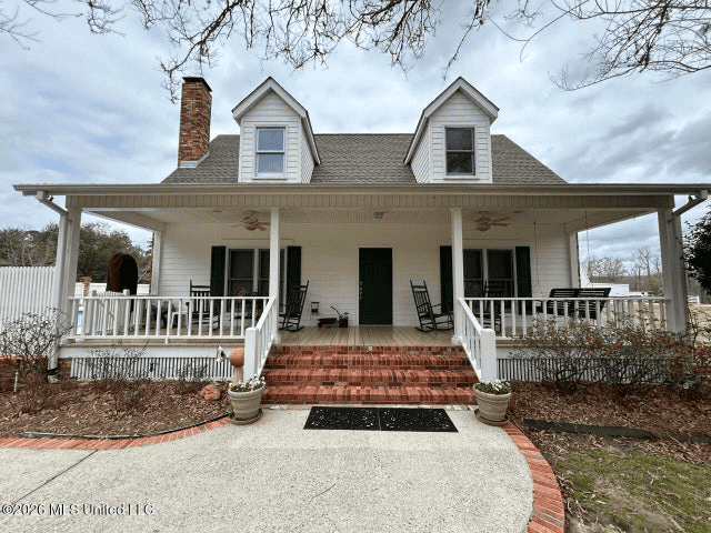 Osyka, MS 100± Acre Gated Estate with Lake & Home