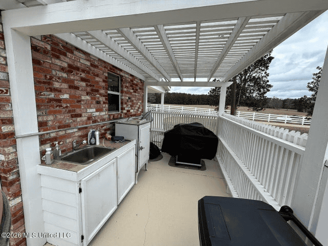 Osyka, MS 100± Acre Gated Estate with Lake & Home
