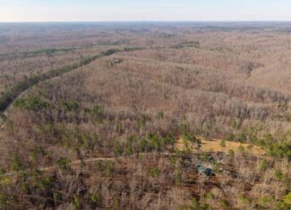 000 Highway B, Raymondville, MO 65555