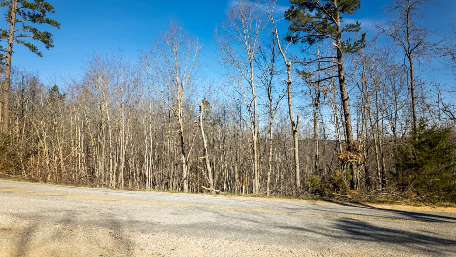000 Highway B, Raymondville, MO 65555