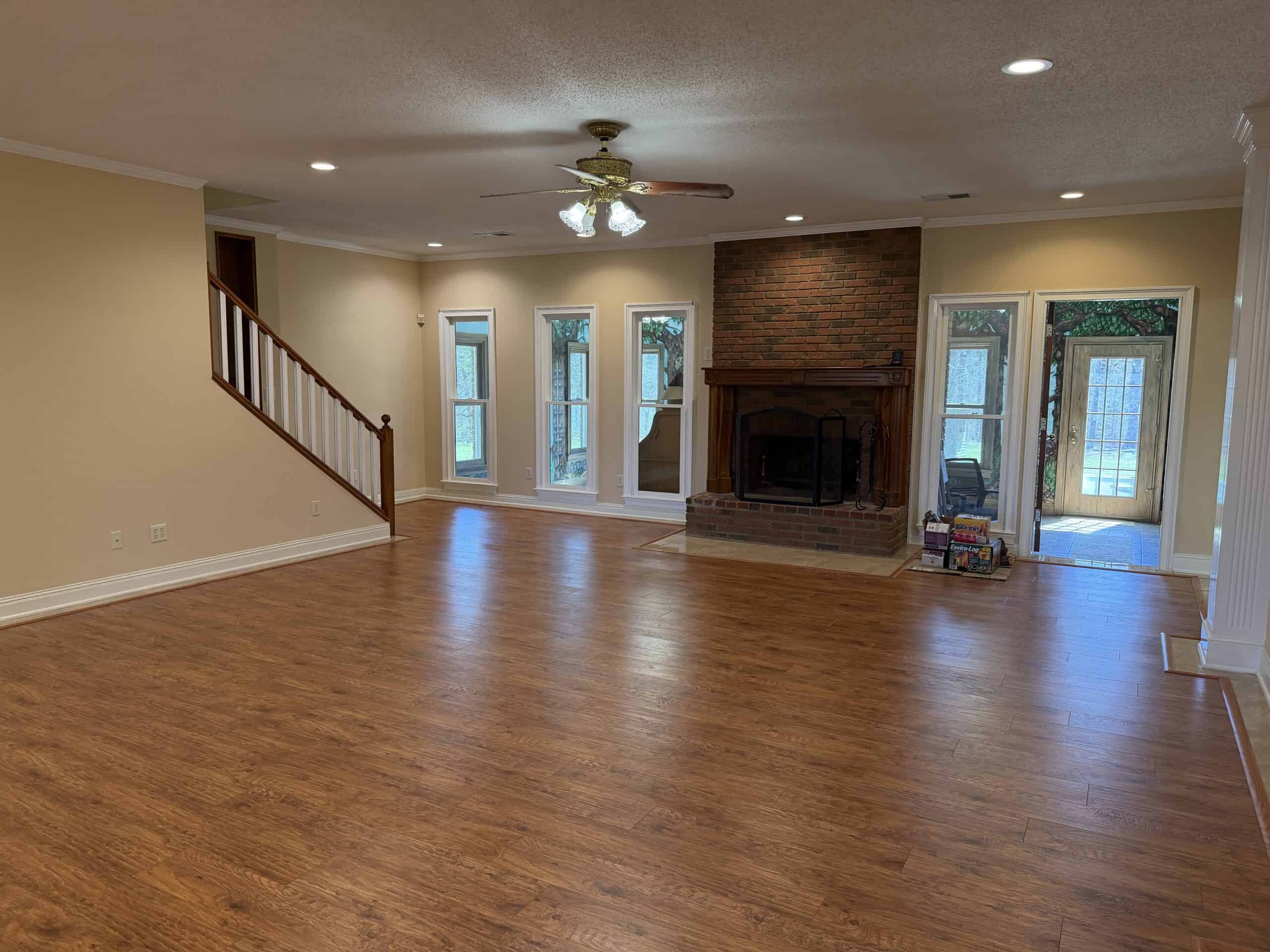 300 ACRE+/- PRIVATE ESTATE FOR SALE IN TN, 2 HOMES, LAKE