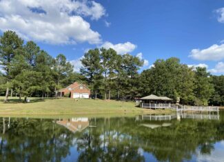 300 ACRE+/- PRIVATE ESTATE FOR SALE IN TN, 2 HOMES, LAKE