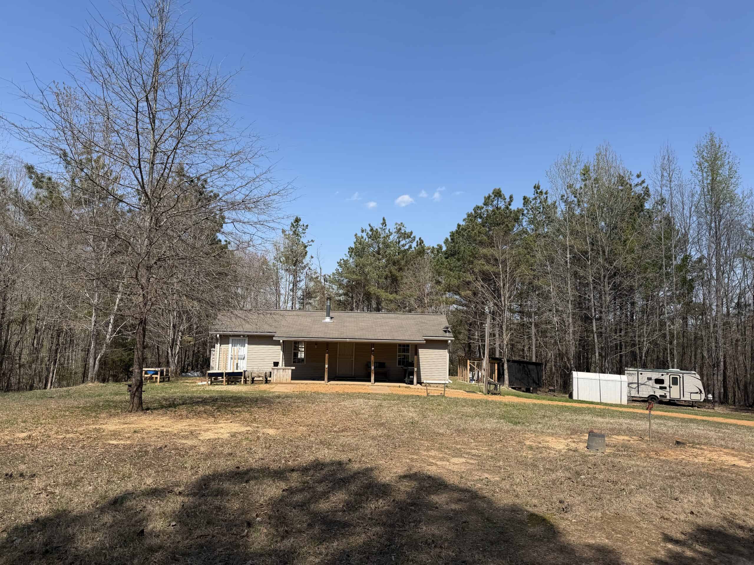 CABIN FOR SALE IN TN, HUNTING, STORAGE, SHELTER, WOODED
