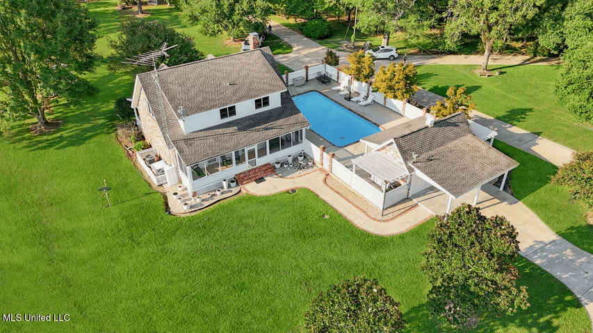 Osyka, MS 100± Acre Gated Estate with Lake & Home