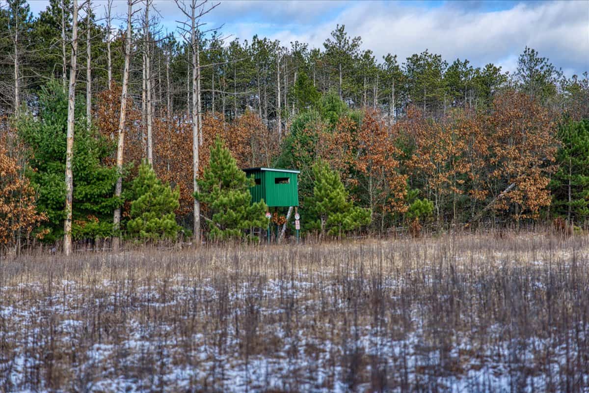 160± acre Monroe County property Located off dead end road,