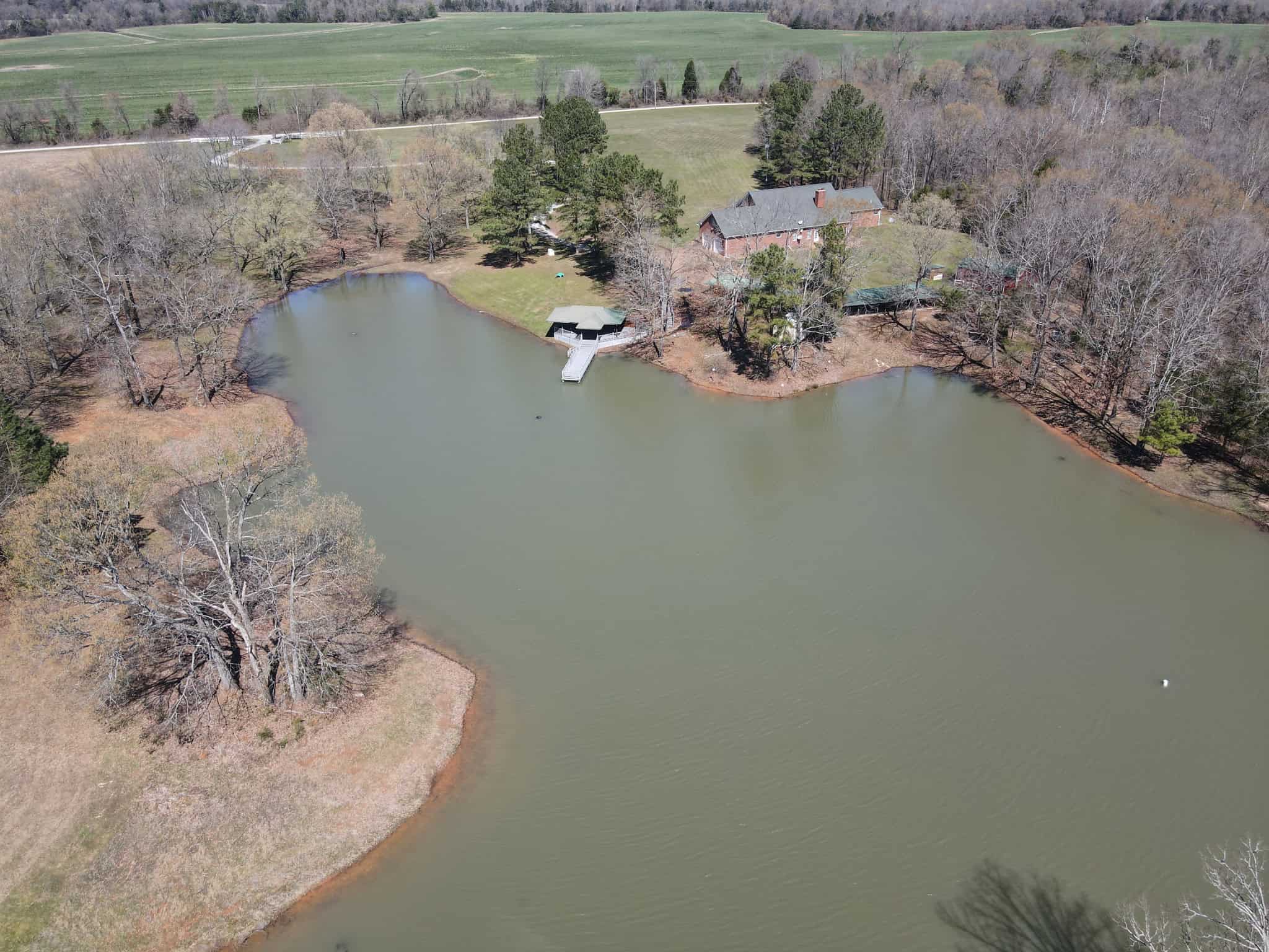 300 ACRE+/- PRIVATE ESTATE FOR SALE IN TN, 2 HOMES, LAKE