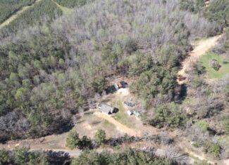 CABIN FOR SALE IN TN, HUNTING, STORAGE, SHELTER, WOODED