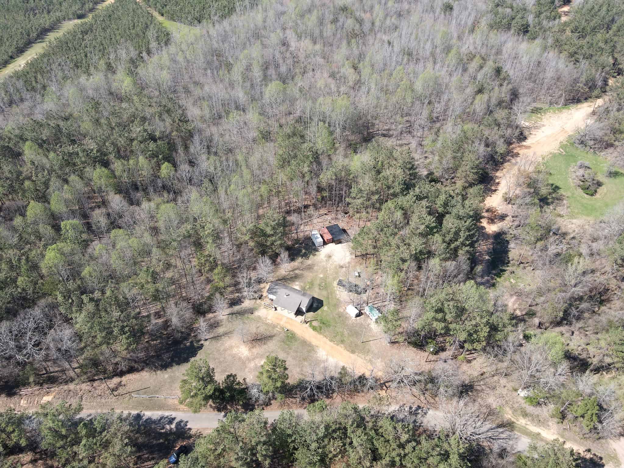 CABIN FOR SALE IN TN, HUNTING, STORAGE, SHELTER, WOODED