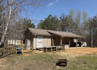 CABIN FOR SALE IN TN, HUNTING, STORAGE, SHELTER, WOODED