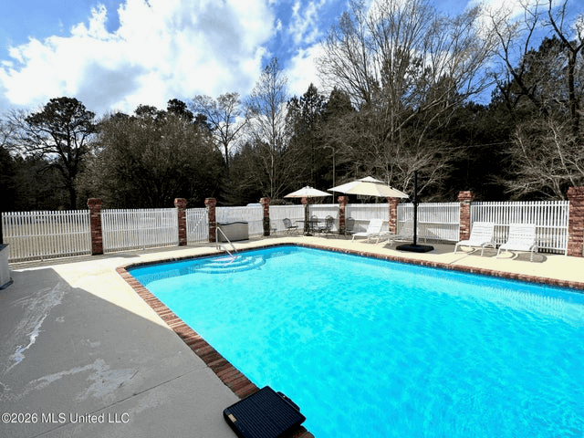Osyka, MS 100± Acre Gated Estate with Lake & Home