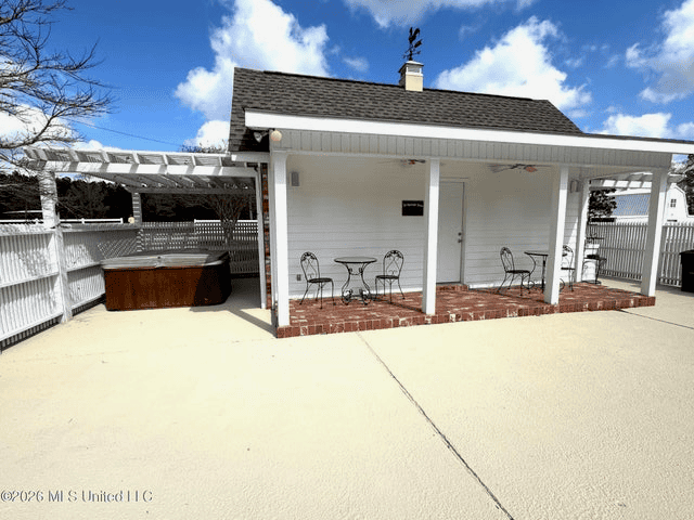Osyka, MS 100± Acre Gated Estate with Lake & Home