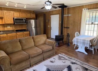 CABIN FOR SALE IN TN, HUNTING, STORAGE, SHELTER, WOODED